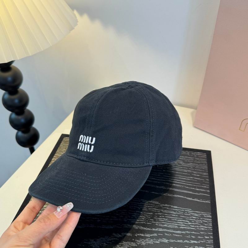 Miumiu cap dx (1137)