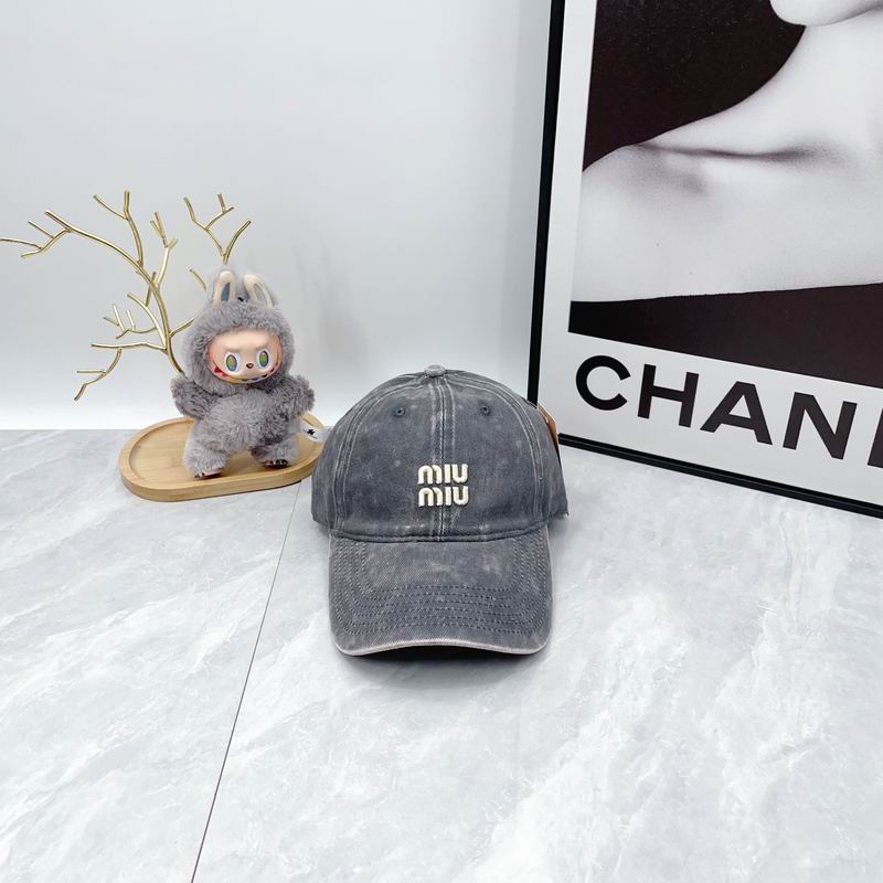 Miumiu cap dx (199)