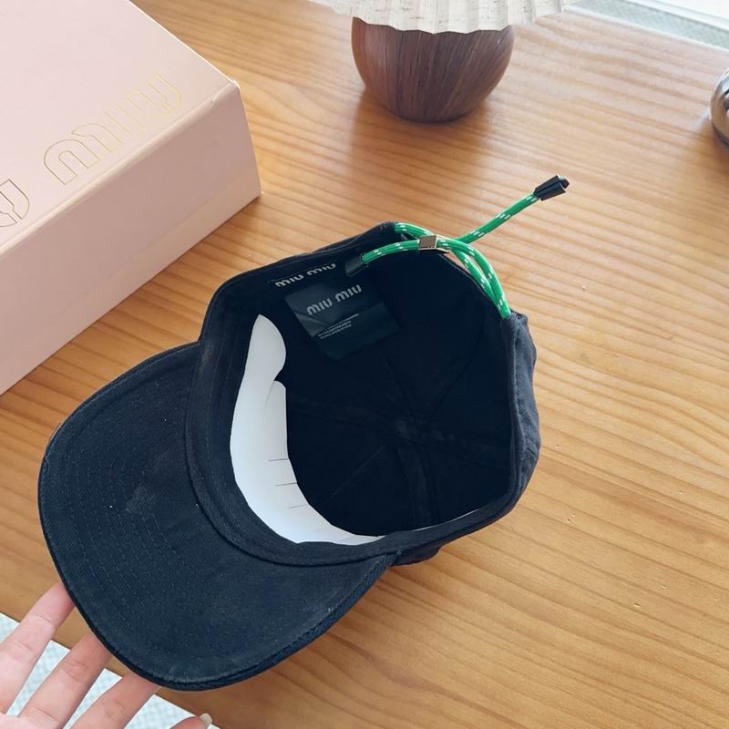 Miumiu cap dx (392)