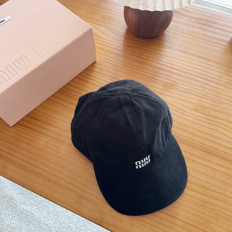 Miumiu cap dx (393)