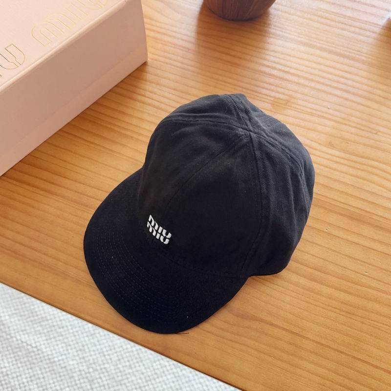 Miumiu cap dx (395)