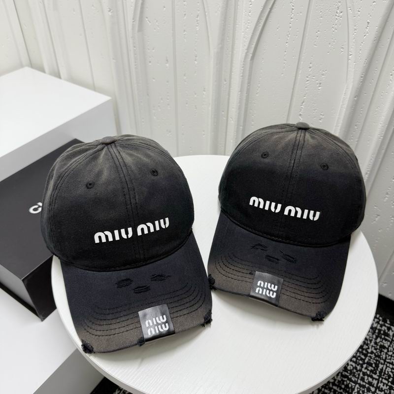Miumiu cap dx (4059)