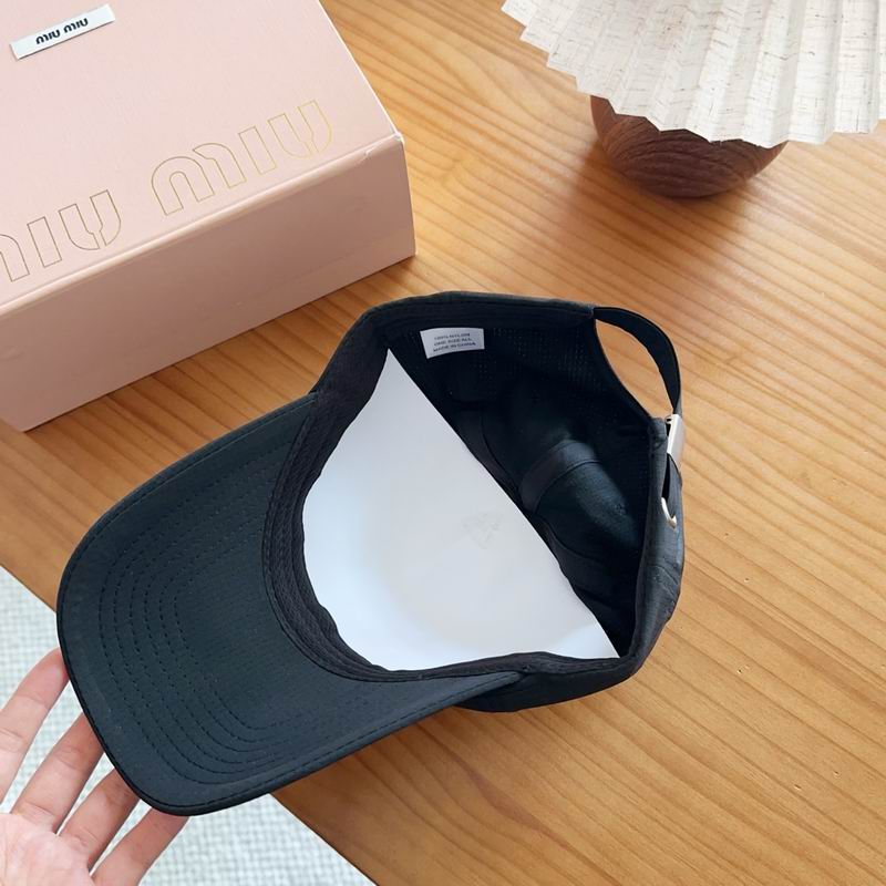Miumiu cap dx (438)