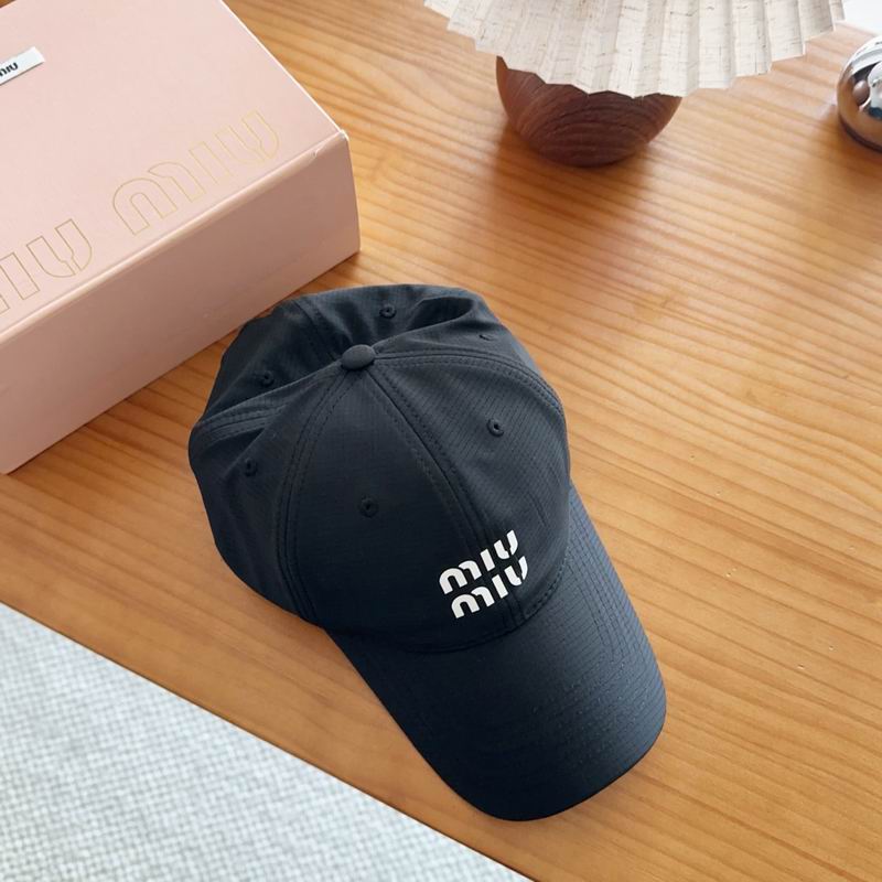 Miumiu cap dx (439)