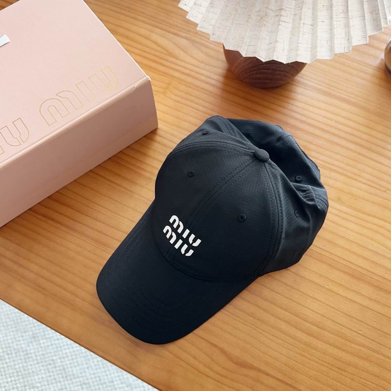 Miumiu cap dx (440)