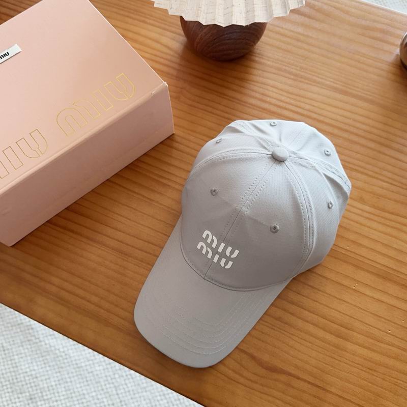 Miumiu cap dx (452)