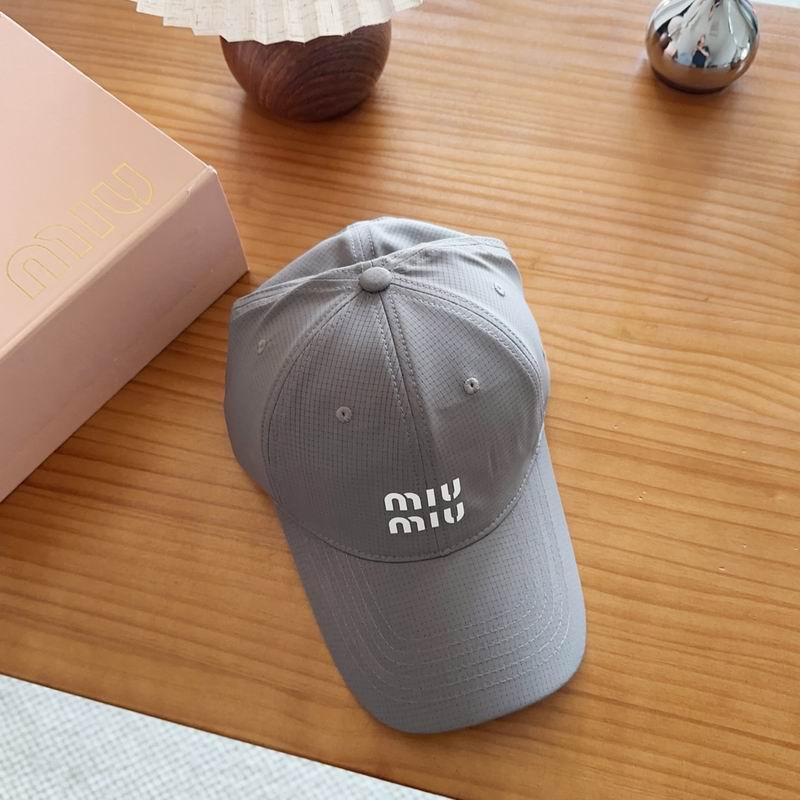Miumiu cap dx (469)