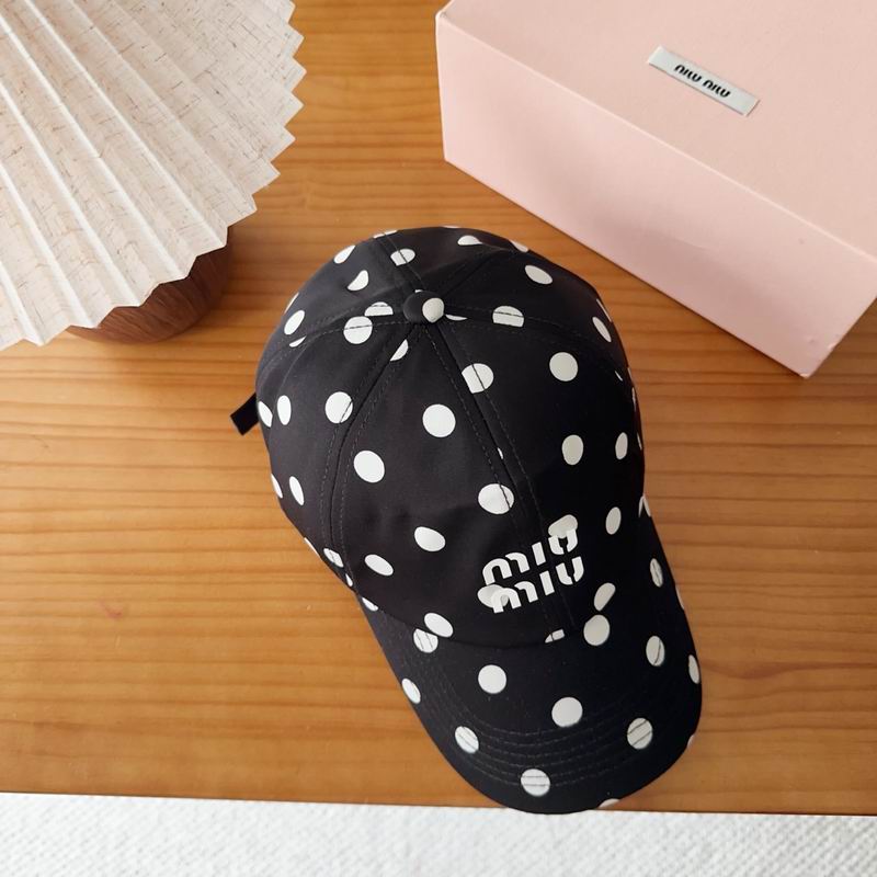Miumiu cap dx (4848)