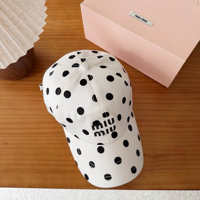 Miumiu cap dx (4860)