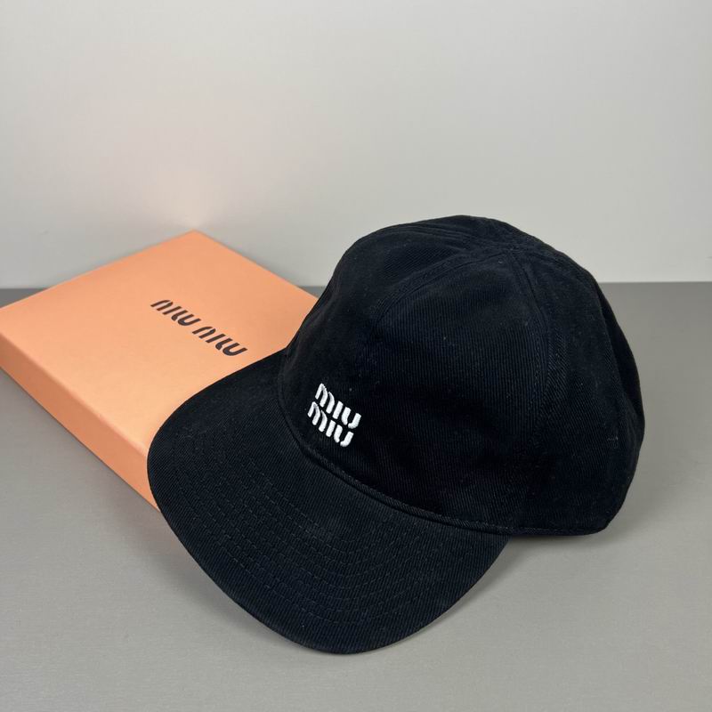 Miumiu cap dx (600)
