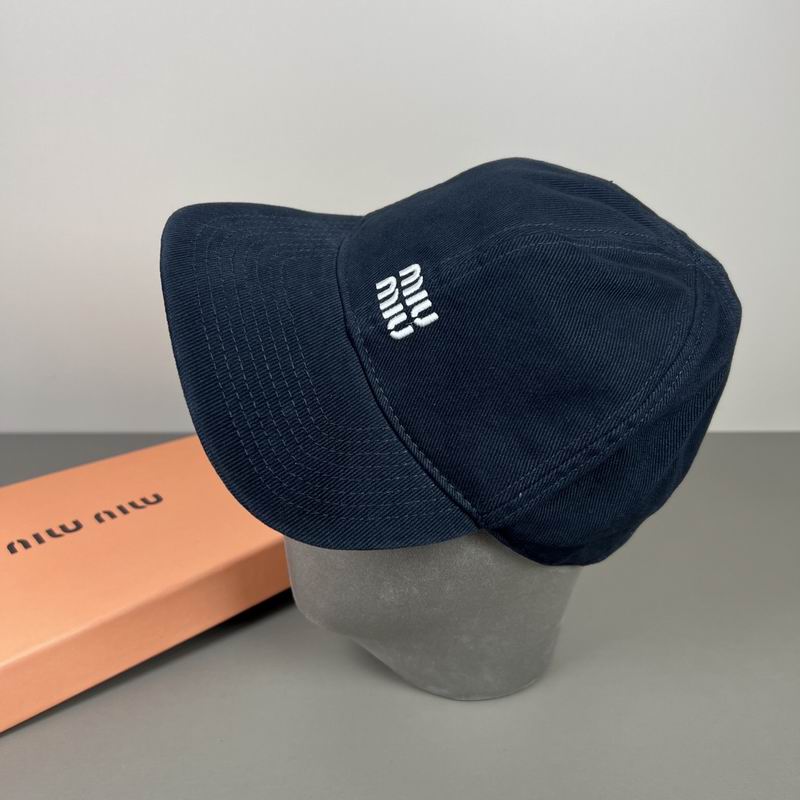 Miumiu cap dx (619)