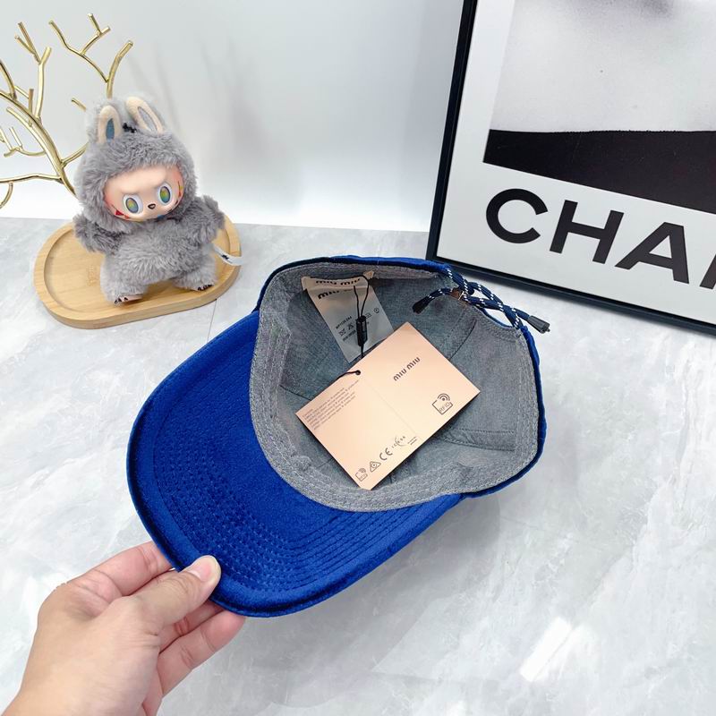 Miumiu cap dx (650)