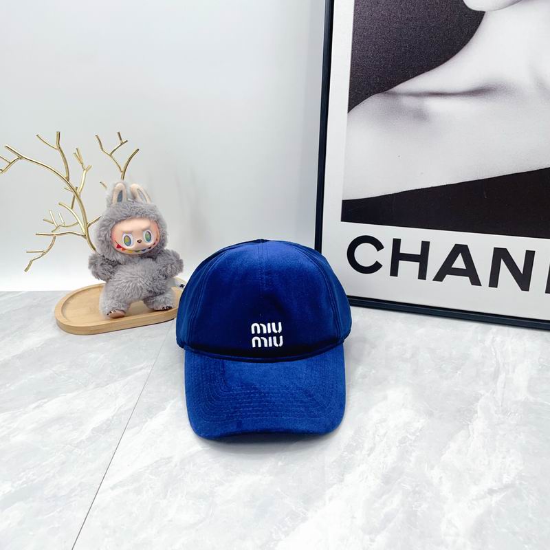 Miumiu cap dx (653)
