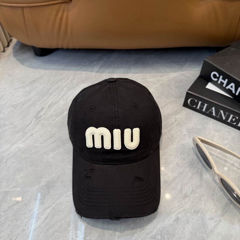 Miumiu cap dx (95)