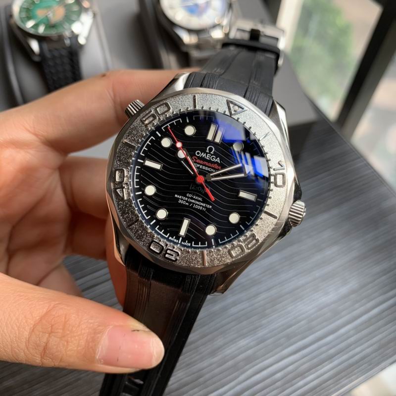 Omega 42mm 16-Seamater (4)