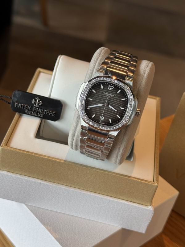 Patek Philippe 35mm 38 (12)