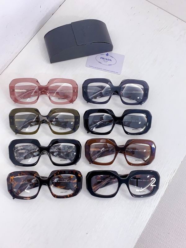 Prada  B2 53 21-145 b08