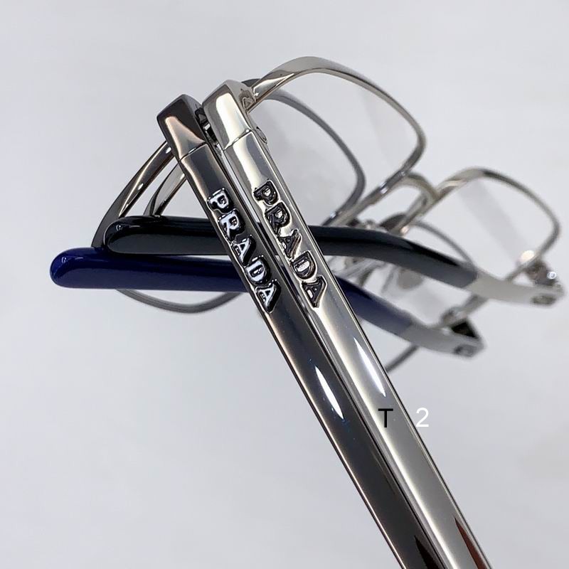 Prada  D54S 56 19-148 b 07