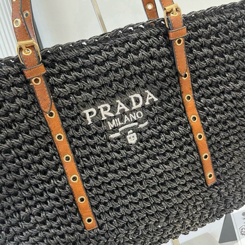 Prada beach bag dx (1)