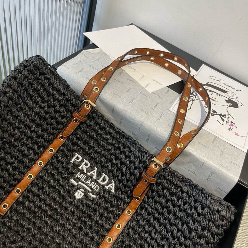 Prada beach bag dx (3)