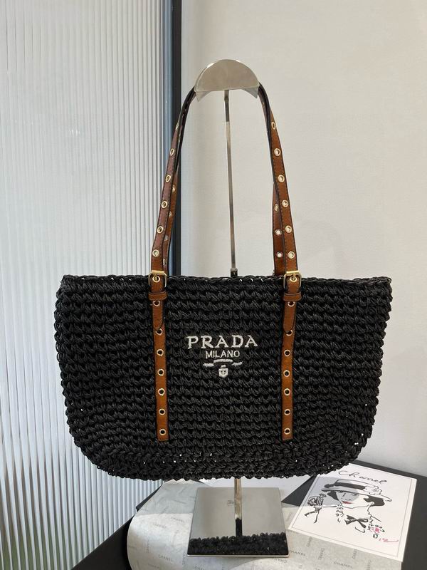 Prada beach bag dx (9)