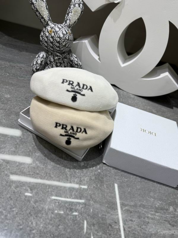 Prada beret dx (162)