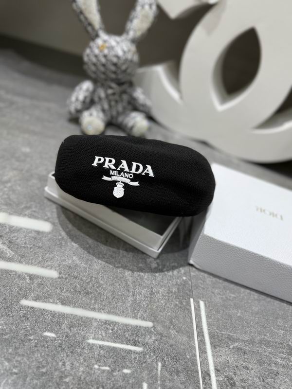 Prada beret dx (168)