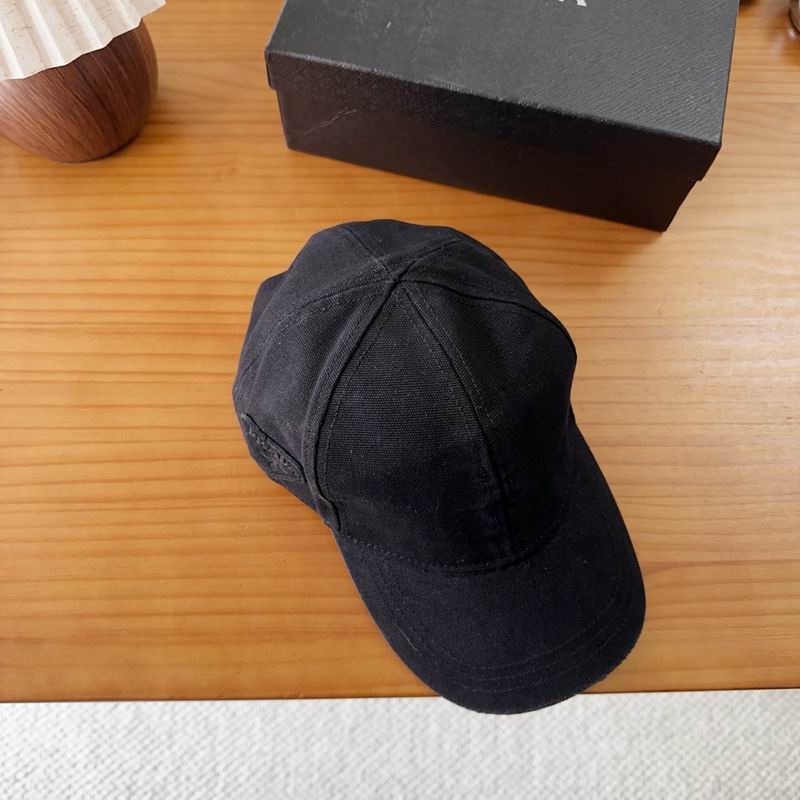 Prada cap dx (106)