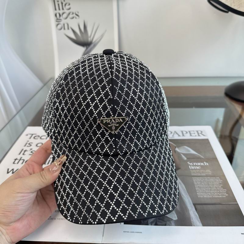 Prada cap dx (1236)