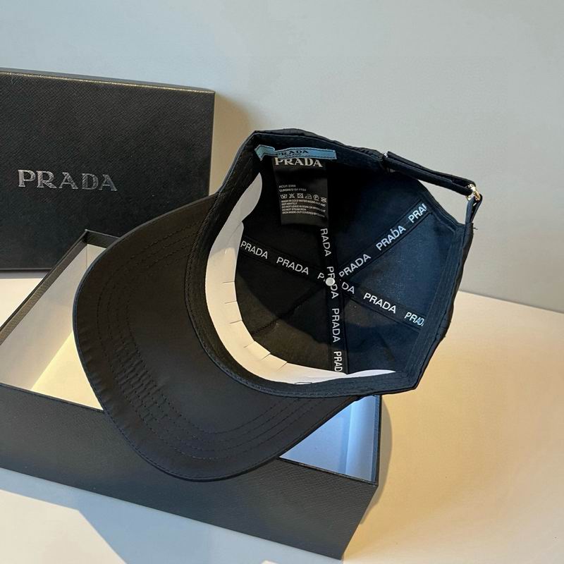 Prada cap dx (166)