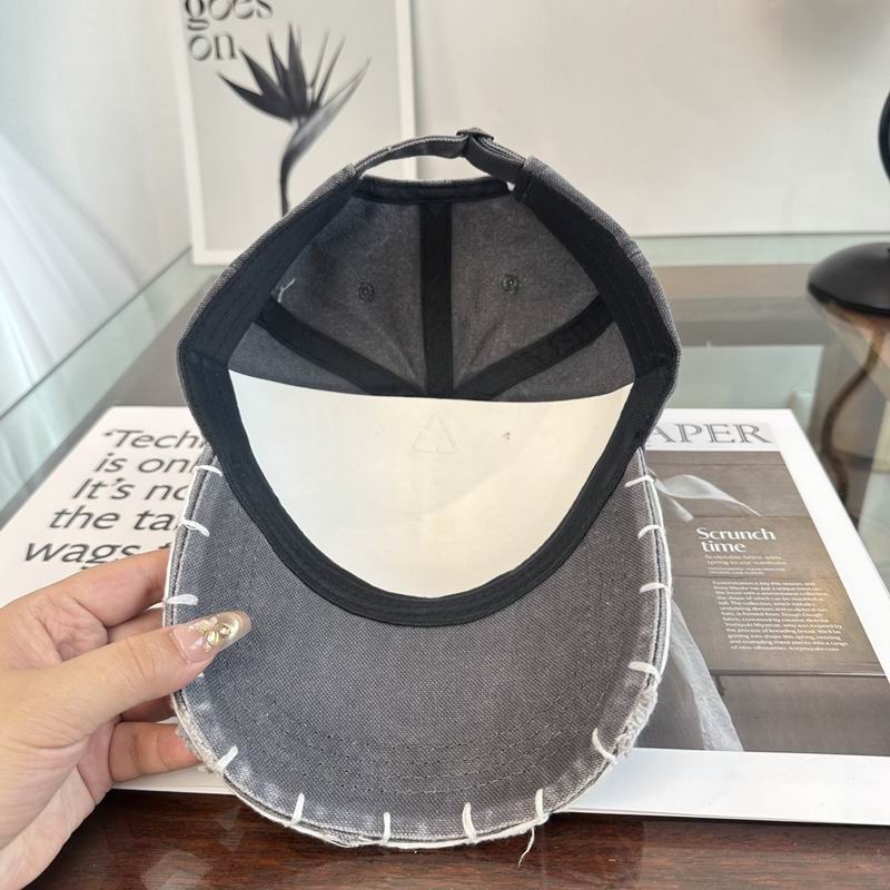 Prada cap dx (2261)