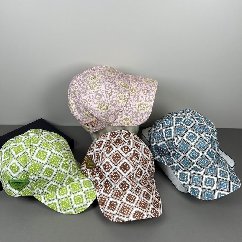 Prada cap dx (272)