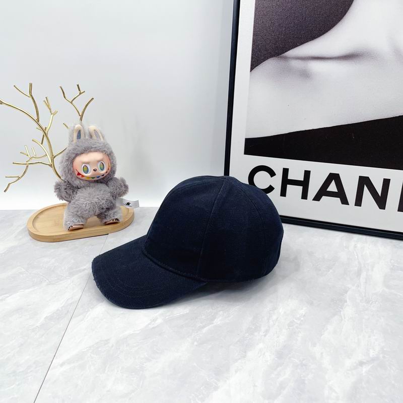 Prada cap dx (293)
