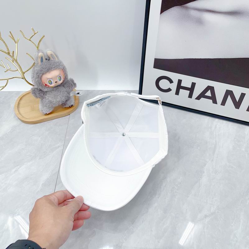 Prada cap dx (307)