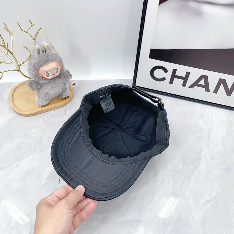 Prada cap dx (326)