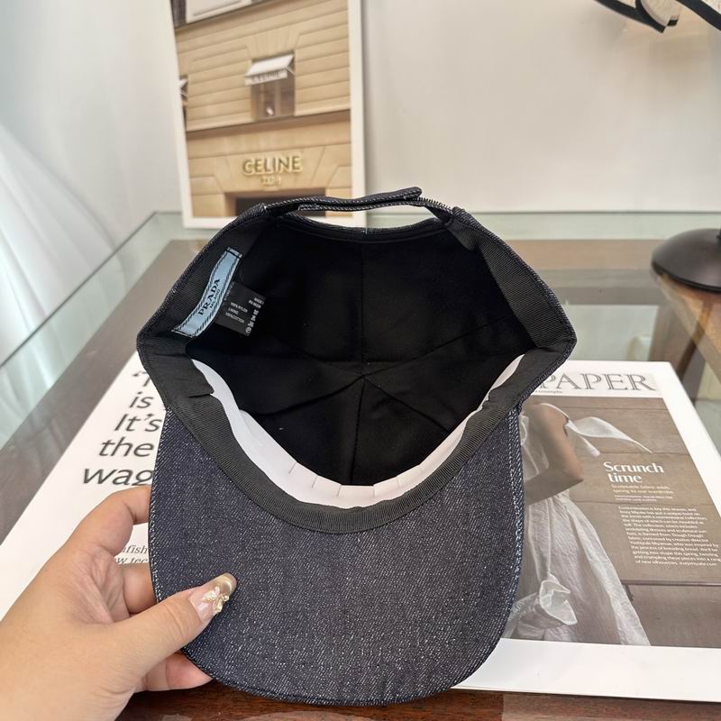 Prada cap dx (50)