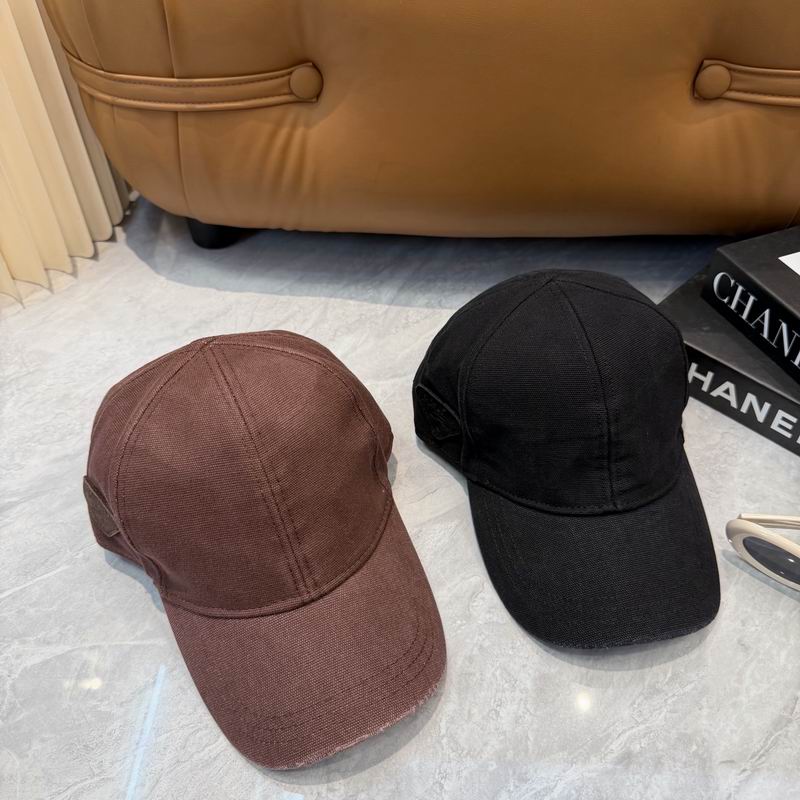 Prada cap dx (60)