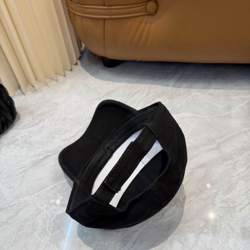 Prada cap dx (66)