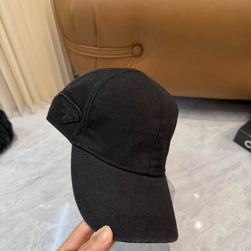 Prada cap dx (67)