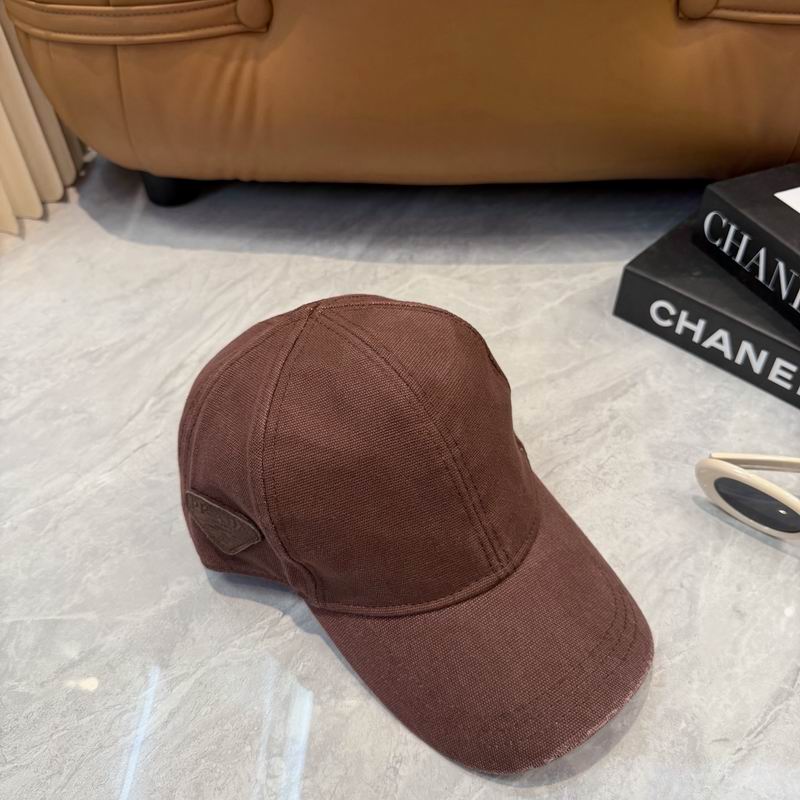 Prada cap dx (70)