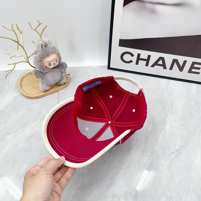 Prada cap dx (761)