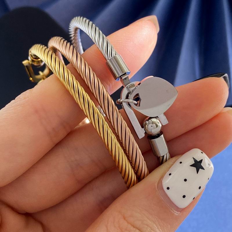 Tiffany Bracelet 04yxs47 (8)