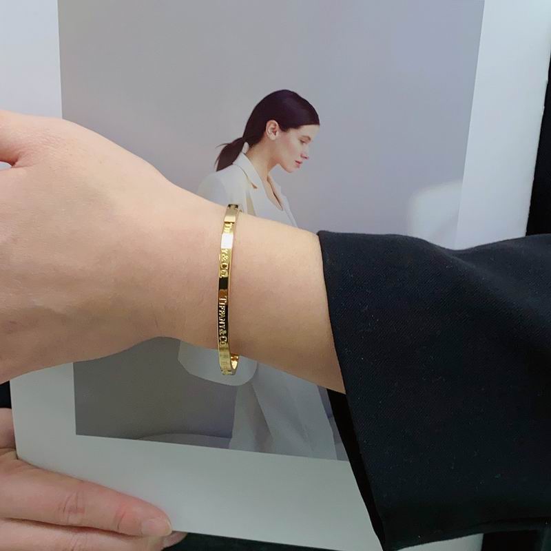 Tiffany Bracelet 04yxs49 (2)