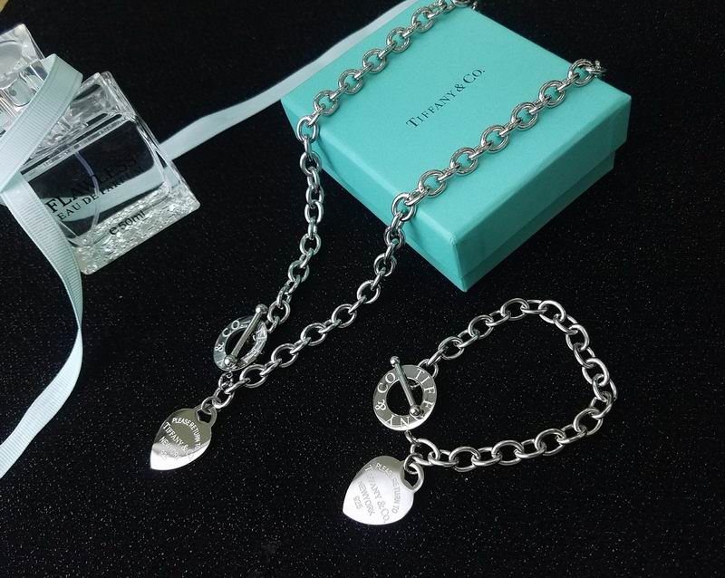 Tiffany Suits 03yxs03 (4)