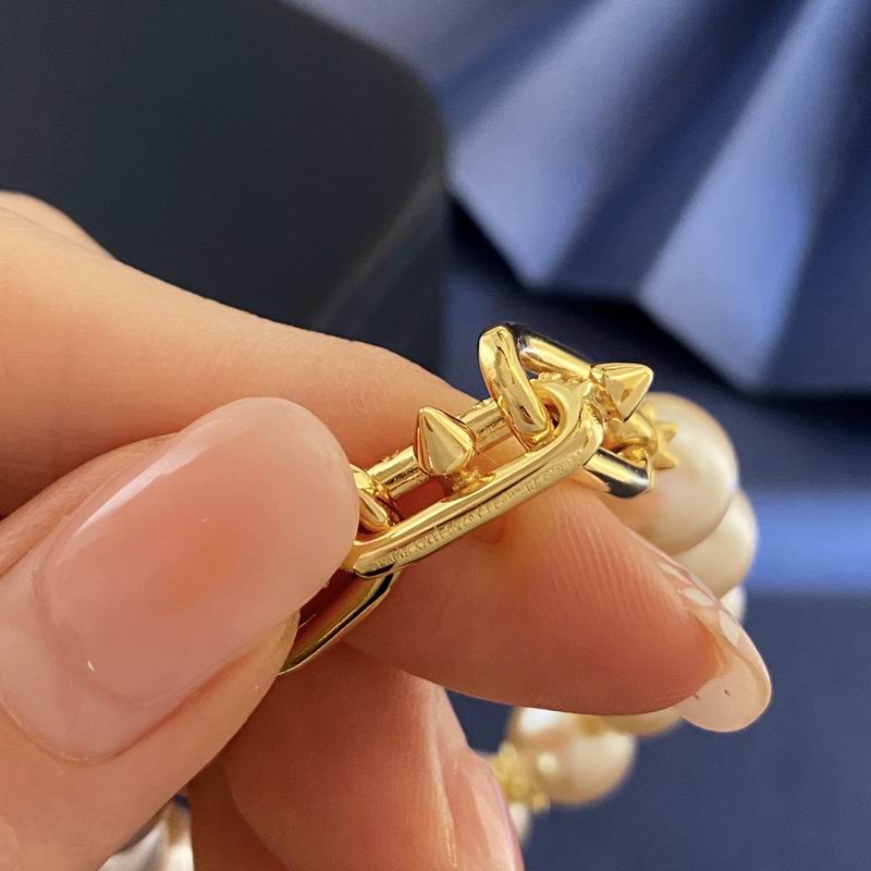 Tiffany Suits 03yxs04 (7)