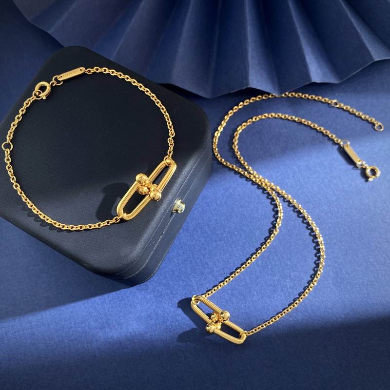 Tiffany Suits 03yxs05 (17)