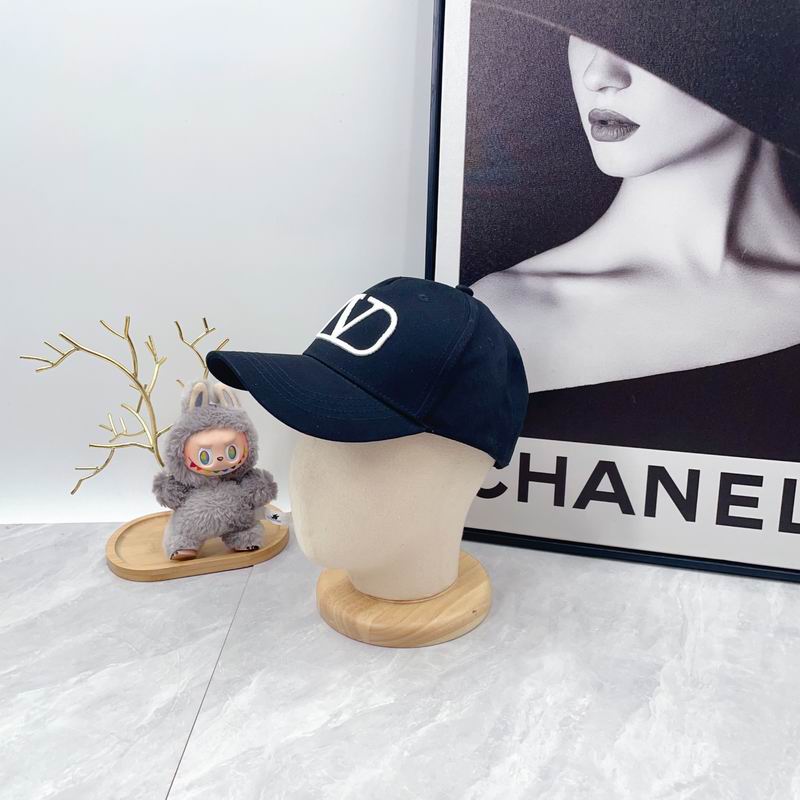 Valentino cap dx (26)