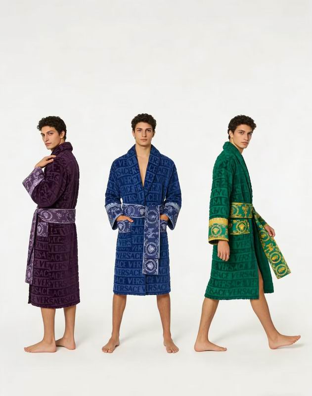 Versace Bathrobe (21)