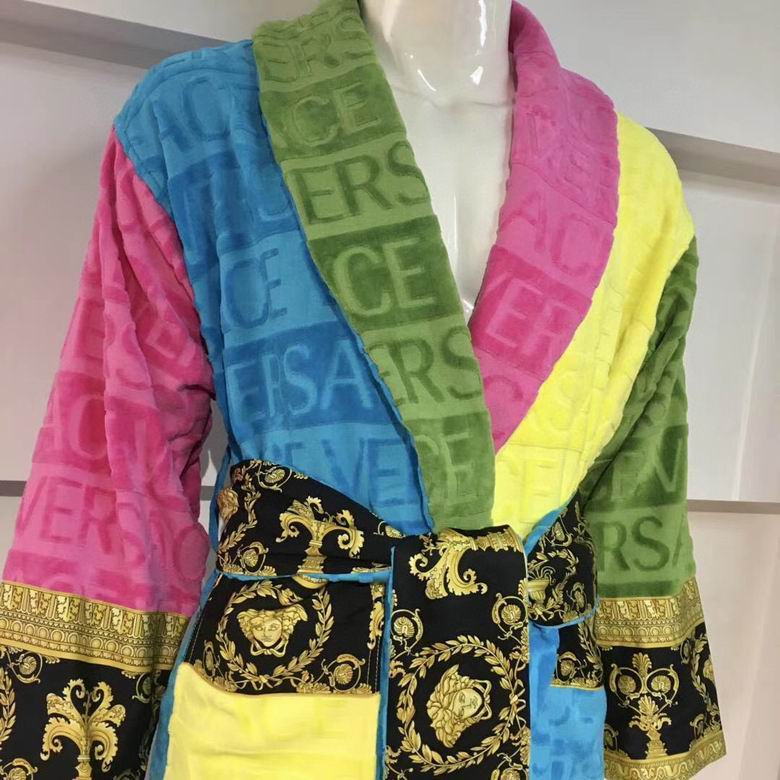 Versace Bathrobe (7)