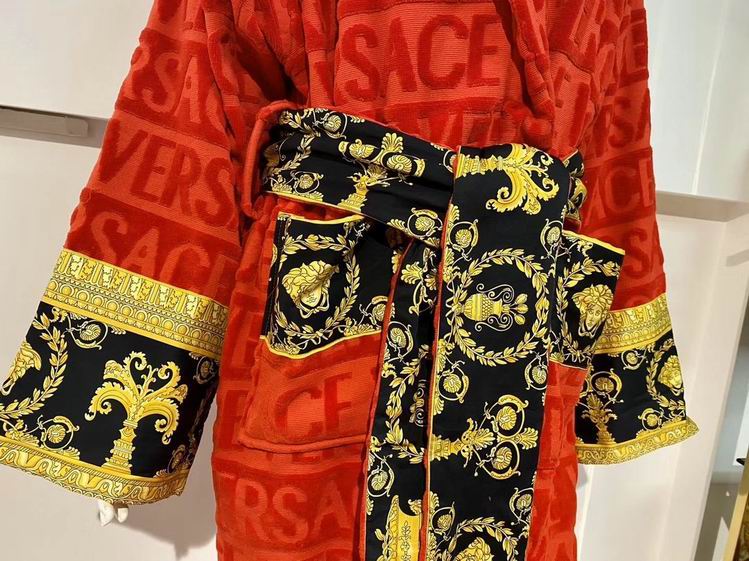 Versace Bathrobe  (16)